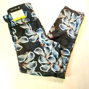 Champion C9 Everyday Women Capri Floral Leggings